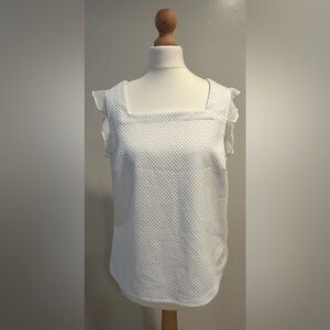 Marcs size M white sleeveless ruffle shell tank. NWOT